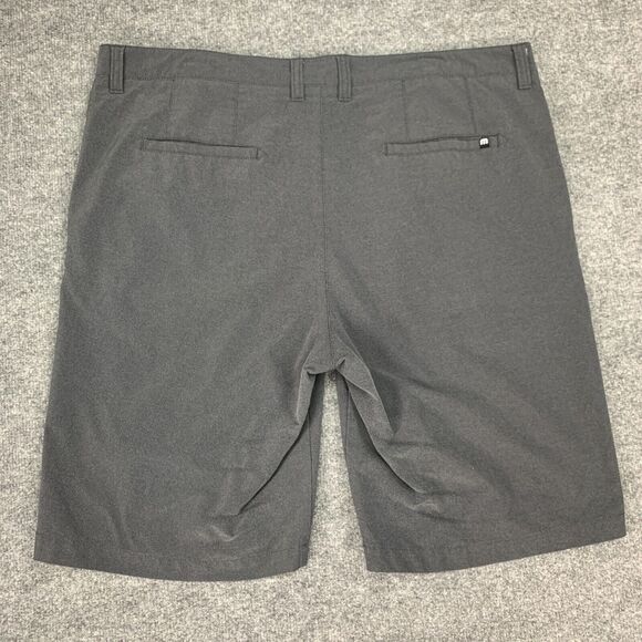 Travis Mathew Shorts Mens 40 Gray Flat Front Hybrid Stretch Nylon Blend Golf - Picture 9 of 13
